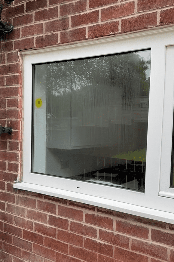 Misted double glazing? Here’s what it actually means!